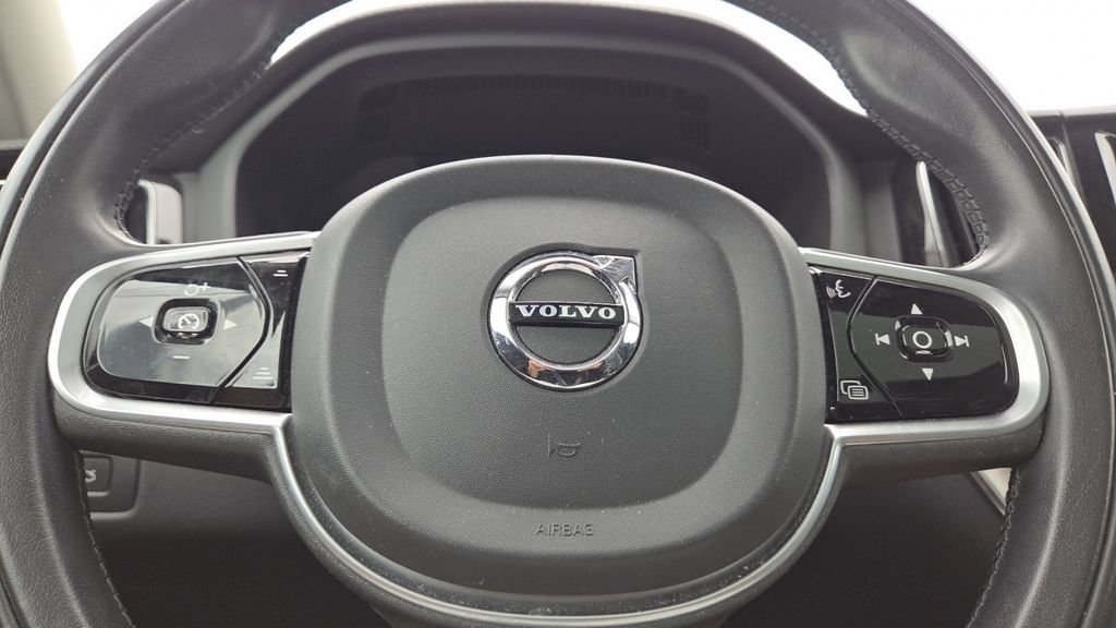 Used 2020 Volvo XC60 T5 Inscription AWD/4WD image 17