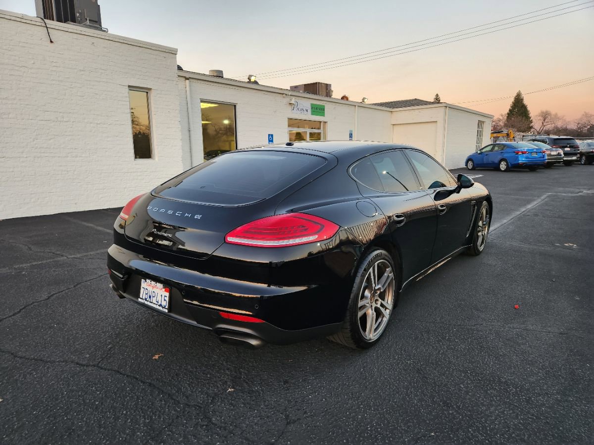 Used 2014 Porsche Panamera 4 image 5