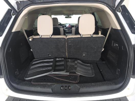 Used 2020 Ford Explorer Limited image 6