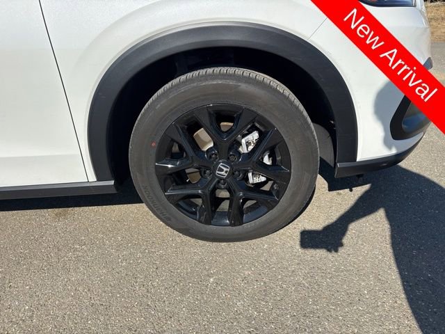 Used 2025 Honda HR-V Sport image 9