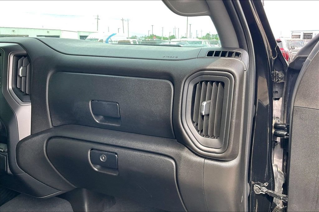 Used 2022 Chevrolet Silverado 2500 Custom w/ Custom Value Package AWD/4WD image 22