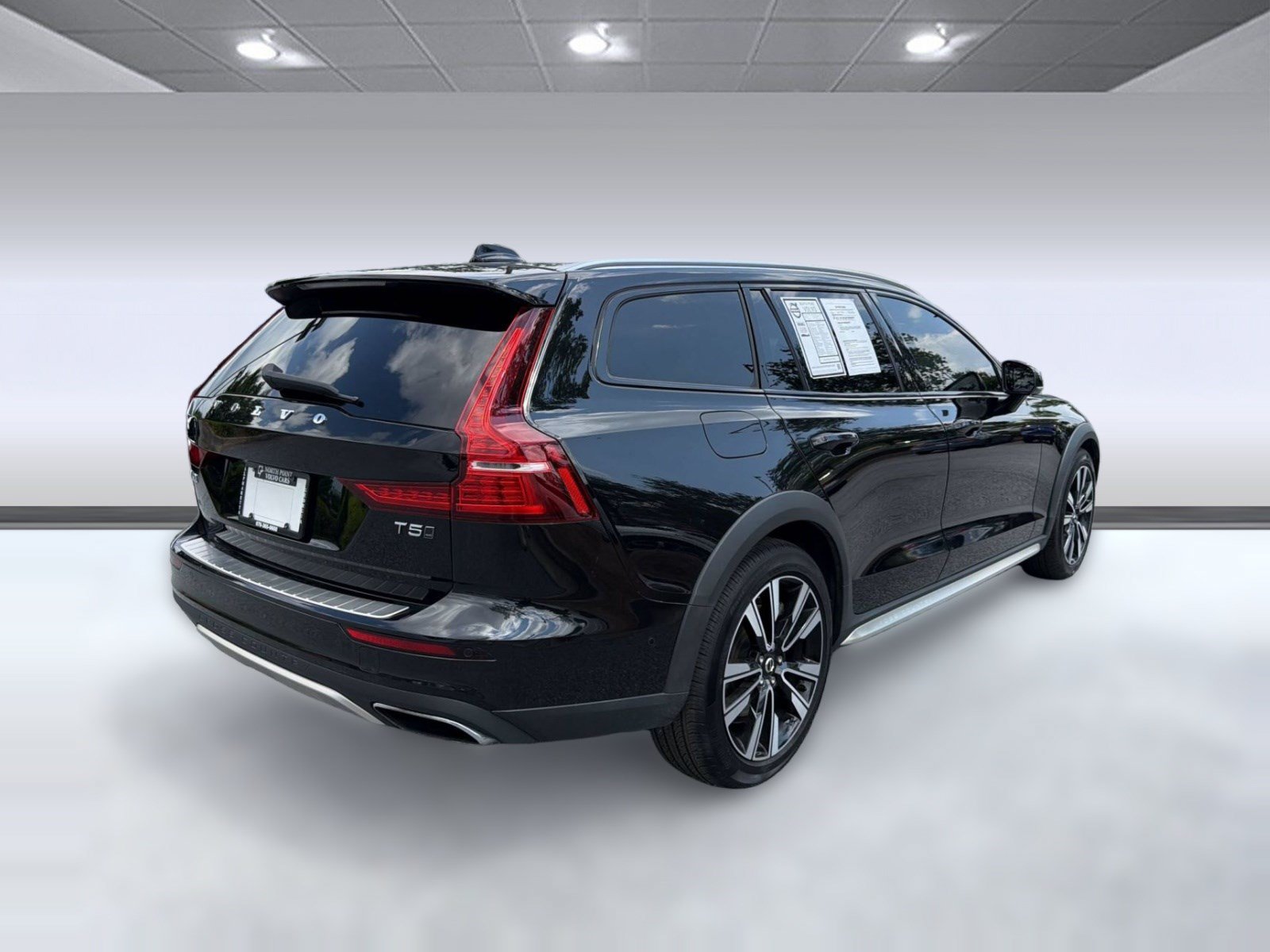 Used 2020 Volvo V60 T5 Cross Country w/ Protection Package Premier AWD/4WD image 9