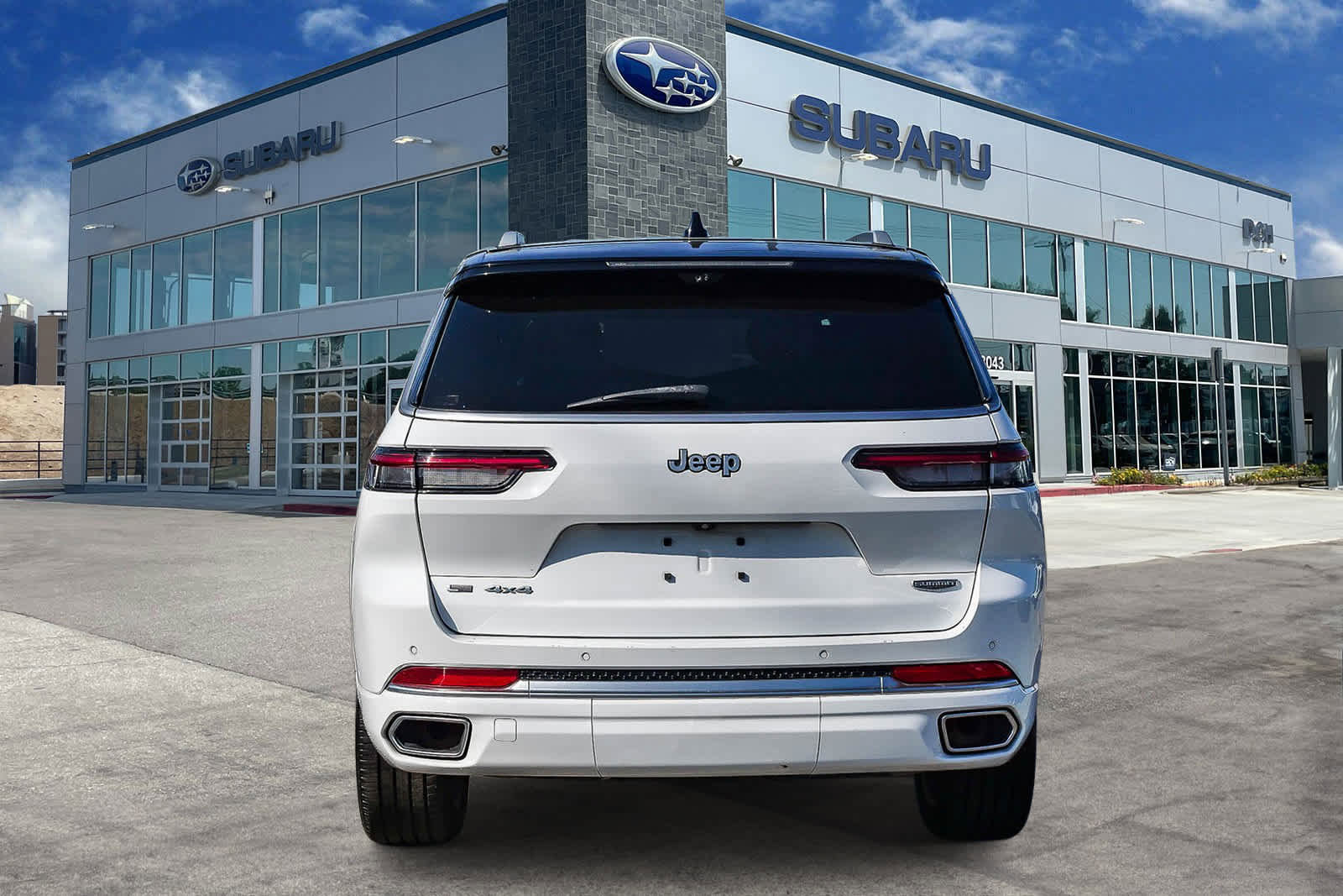 Used 2021 Jeep Grand Cherokee L Summit image 3