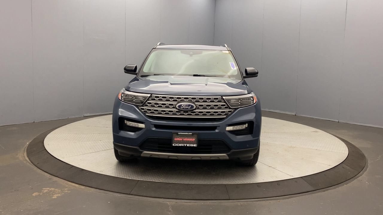 Used 2021 Ford Explorer Limited w/ Equipment Group 301A AWD/4WD image 8