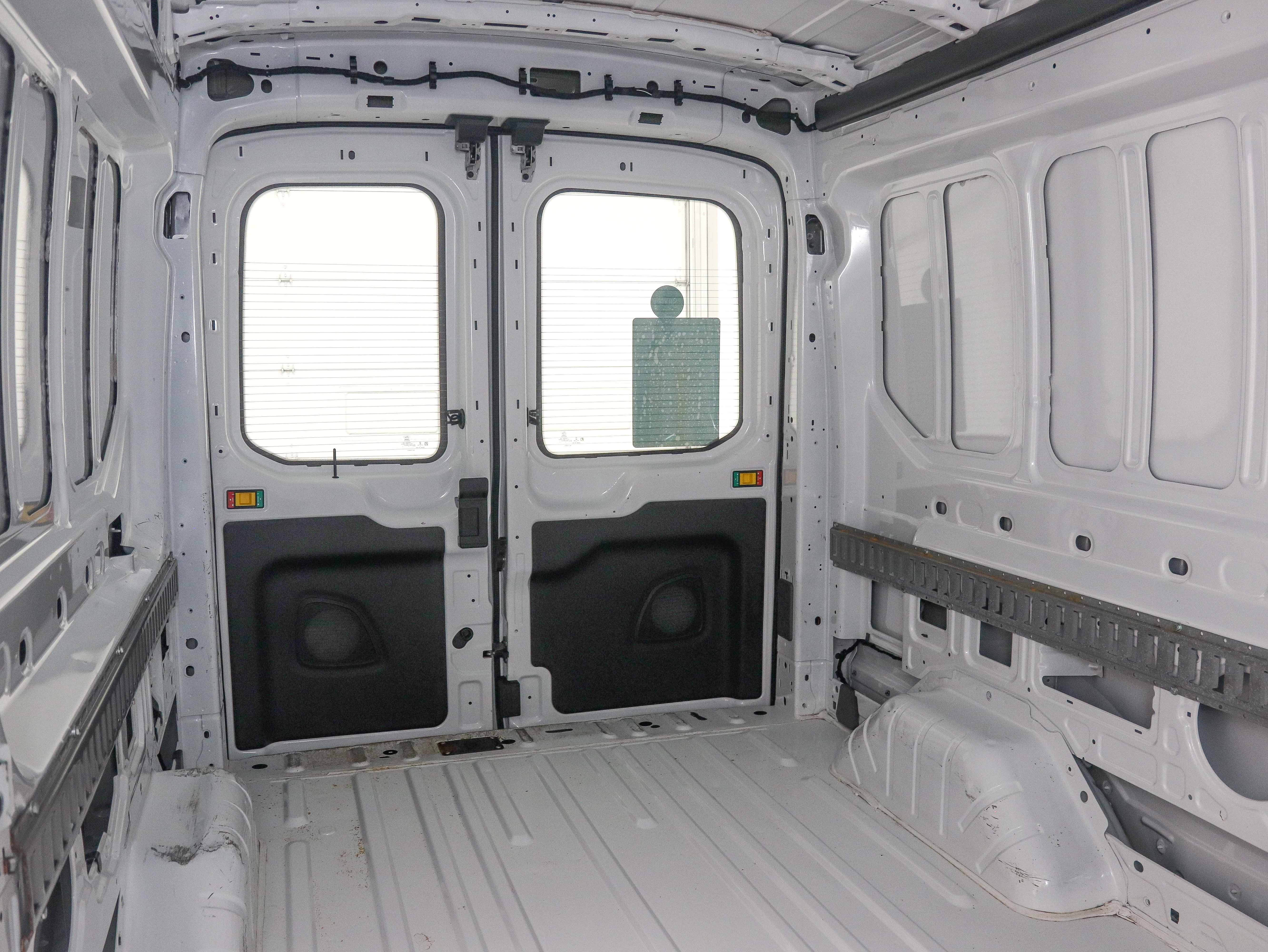 Used 2022 Ford Transit 250 Medium Roof RWD image 15