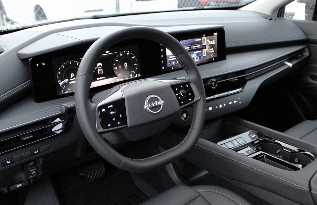 Certified 2025 Nissan Murano SV image 28