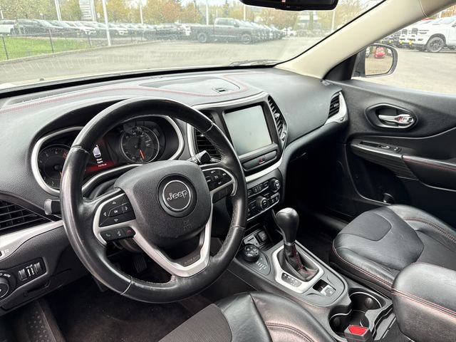 Used 2016 Jeep Cherokee Trailhawk AWD/4WD image 17