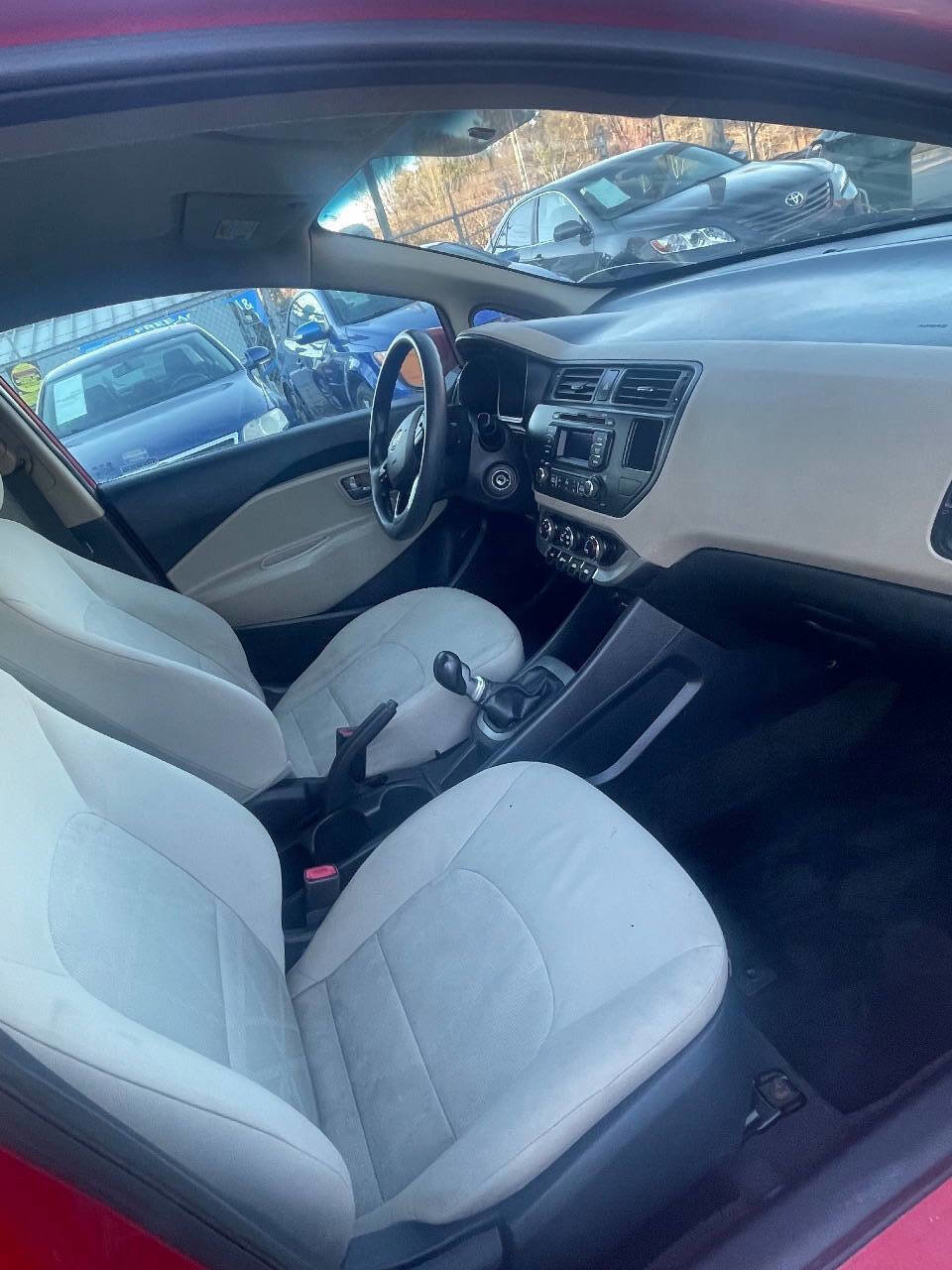 Used 2012 Kia Rio LX image 20