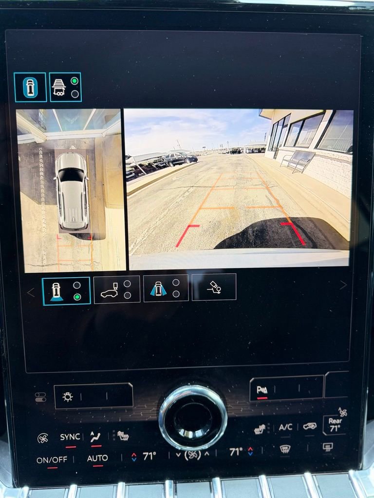 Used 2025 GMC Acadia Elevation FWD image 13