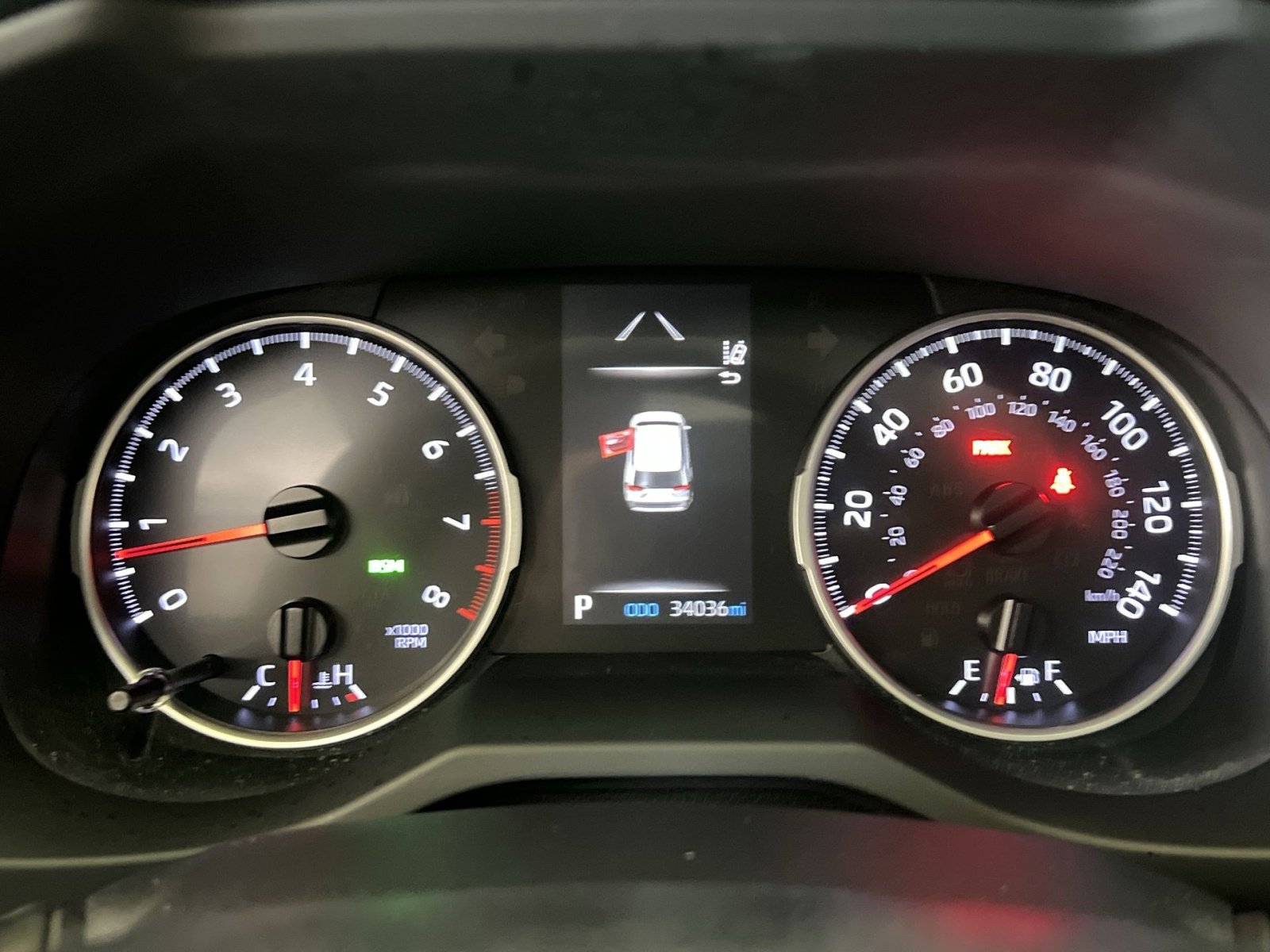 Used 2019 Toyota RAV4 XLE Premium w/ Cold Weather Package AWD/4WD image 16