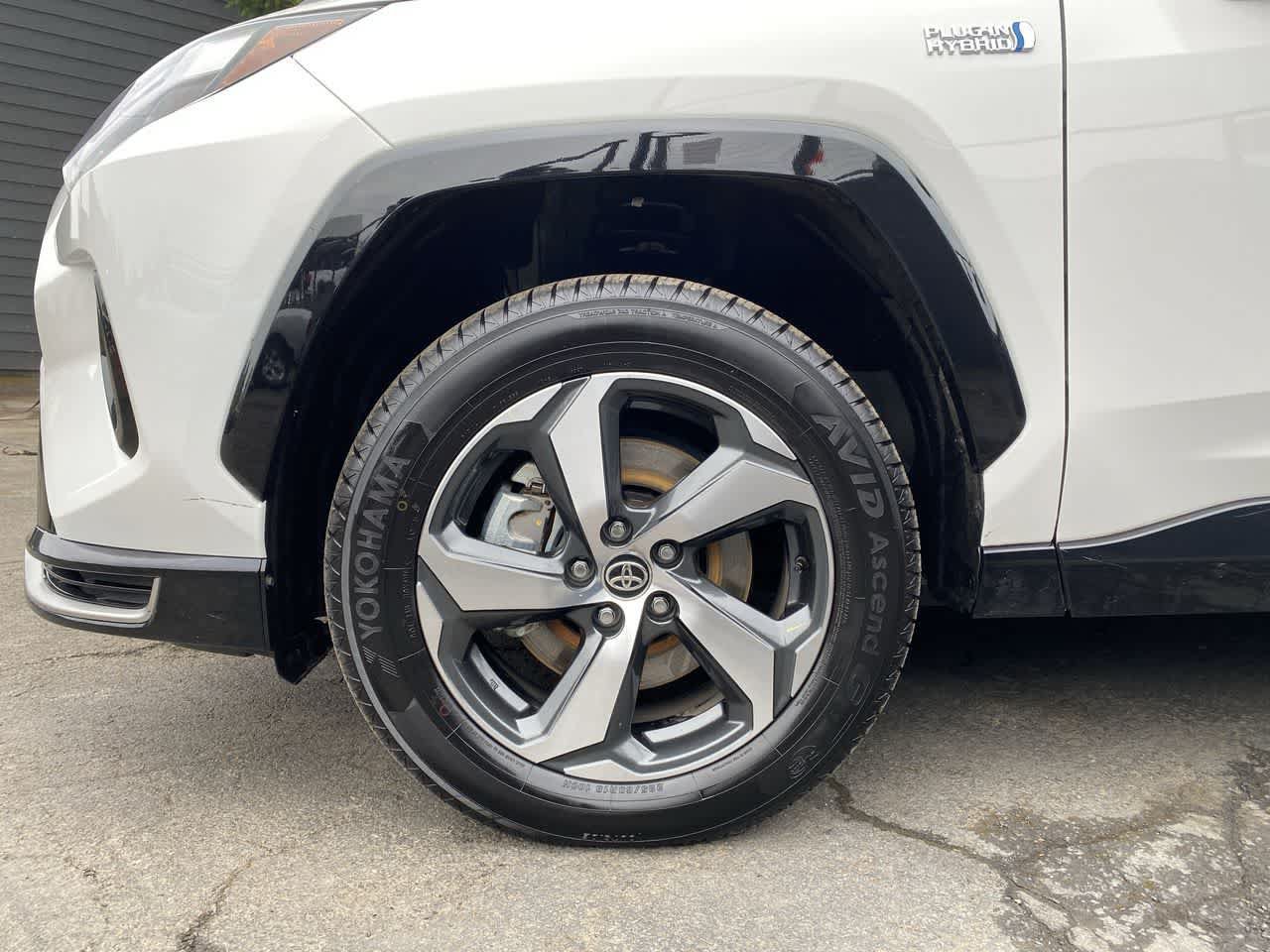 Used 2023 Toyota RAV4 SE w/ Weather & Moonroof Package AWD/4WD image 12