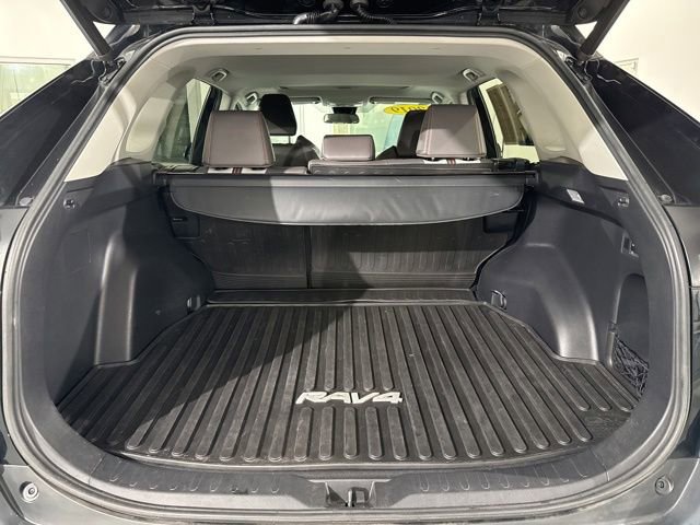Used 2019 Toyota RAV4 Adventure AWD/4WD image 12