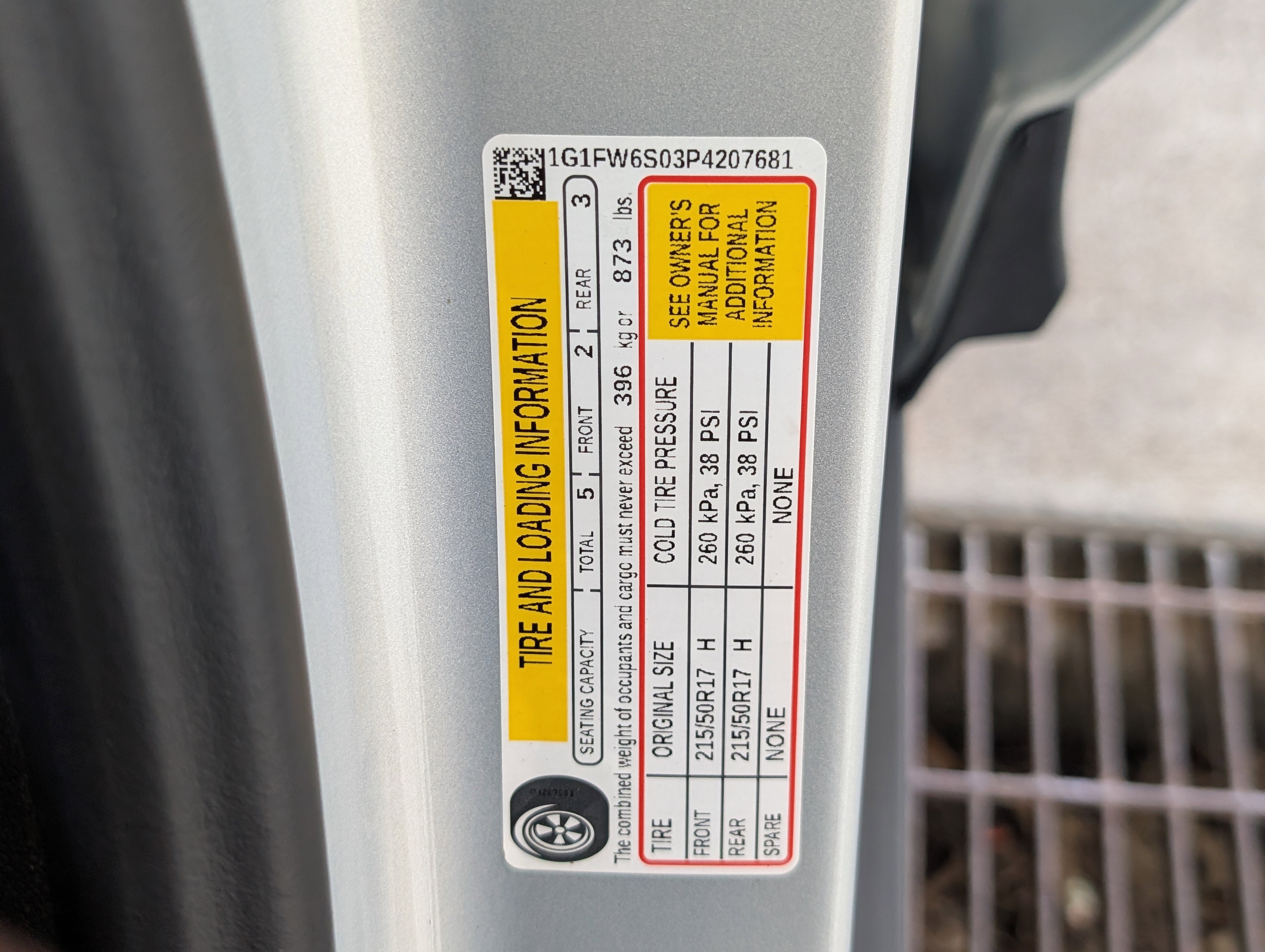 Used 2023 Chevrolet Bolt LT image 36