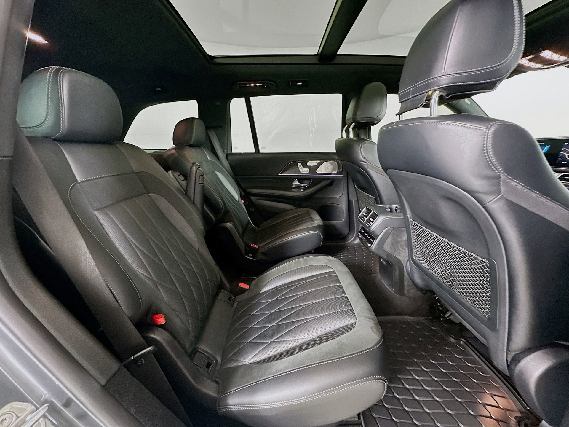 Certified 2021 Mercedes-Benz GLS 63 AMG 4MATIC image 31