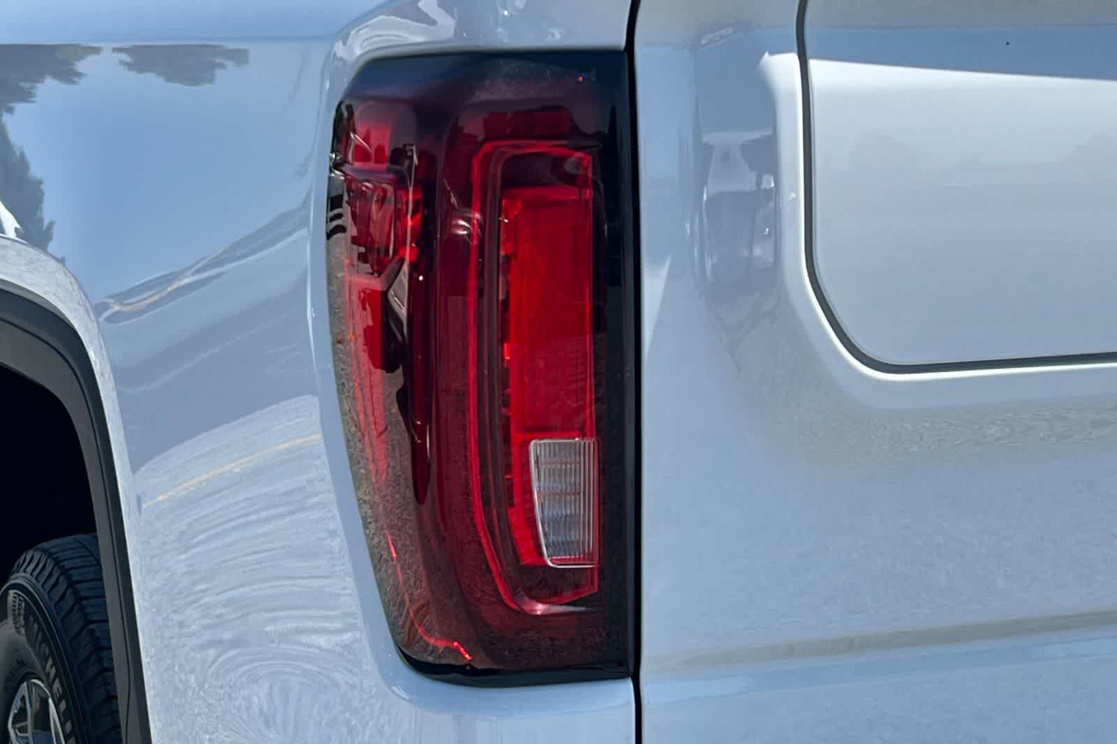 Used 2025 GMC Sierra 1500 SLT RWD image 35