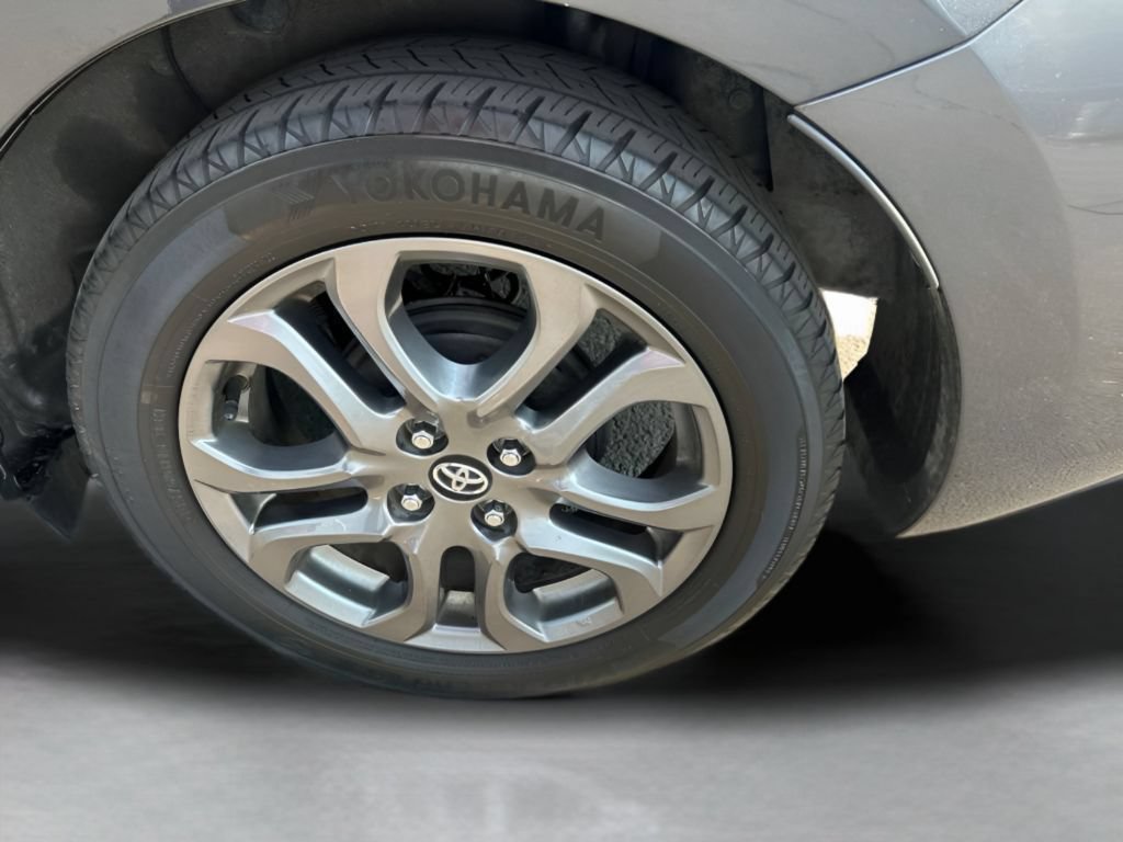 Used 2019 Toyota Yaris LE FWD image 13