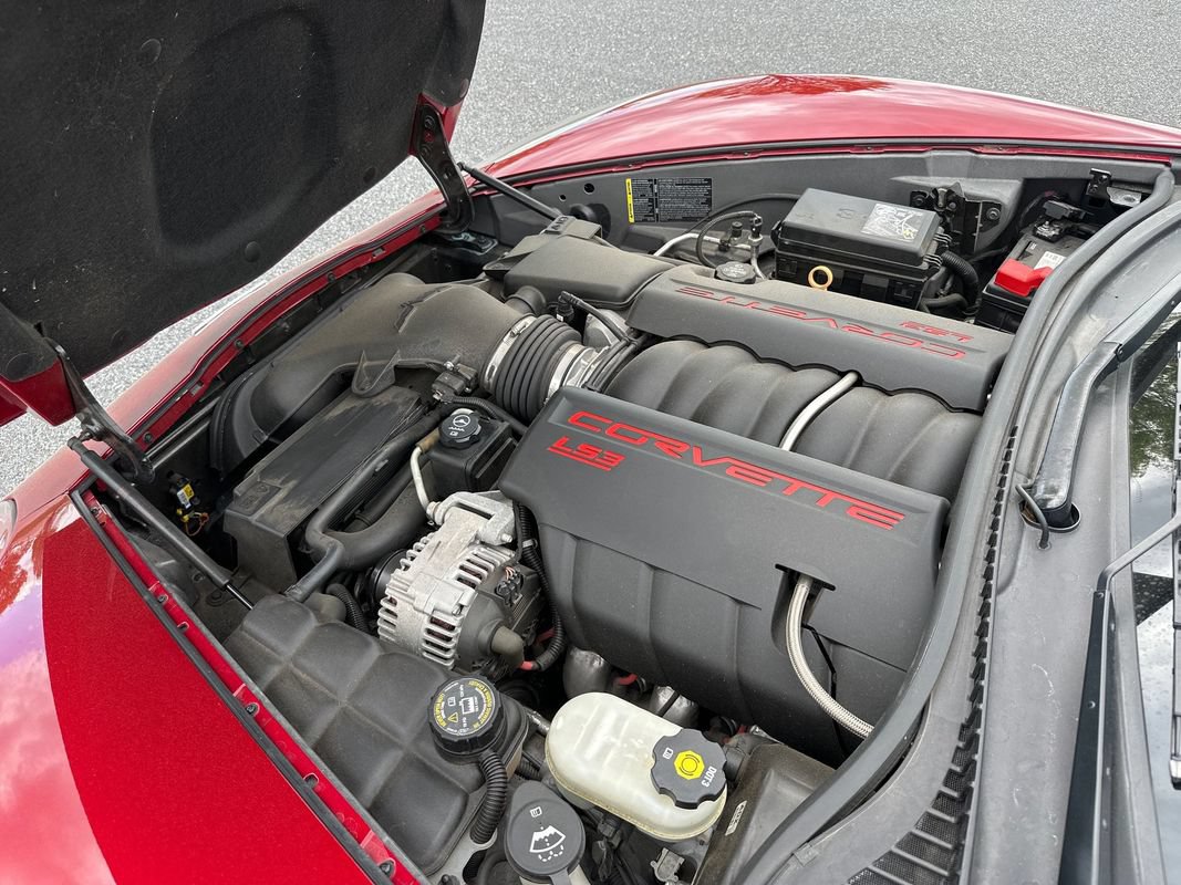 Used 2008 Chevrolet Corvette Coupe w/ Preferred Equipment Group RWD image 21