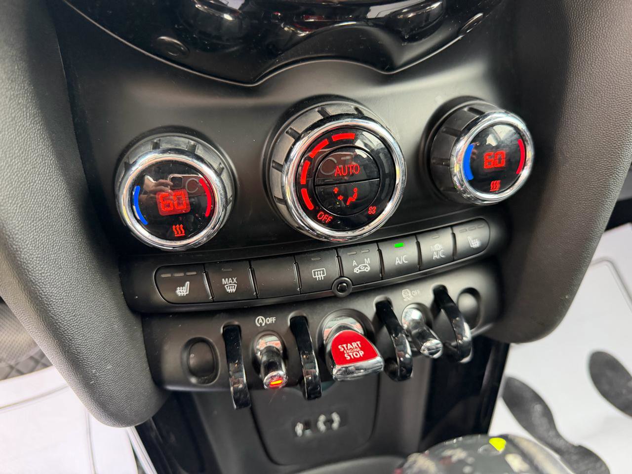 Used 2017 MINI Cooper S FWD image 9