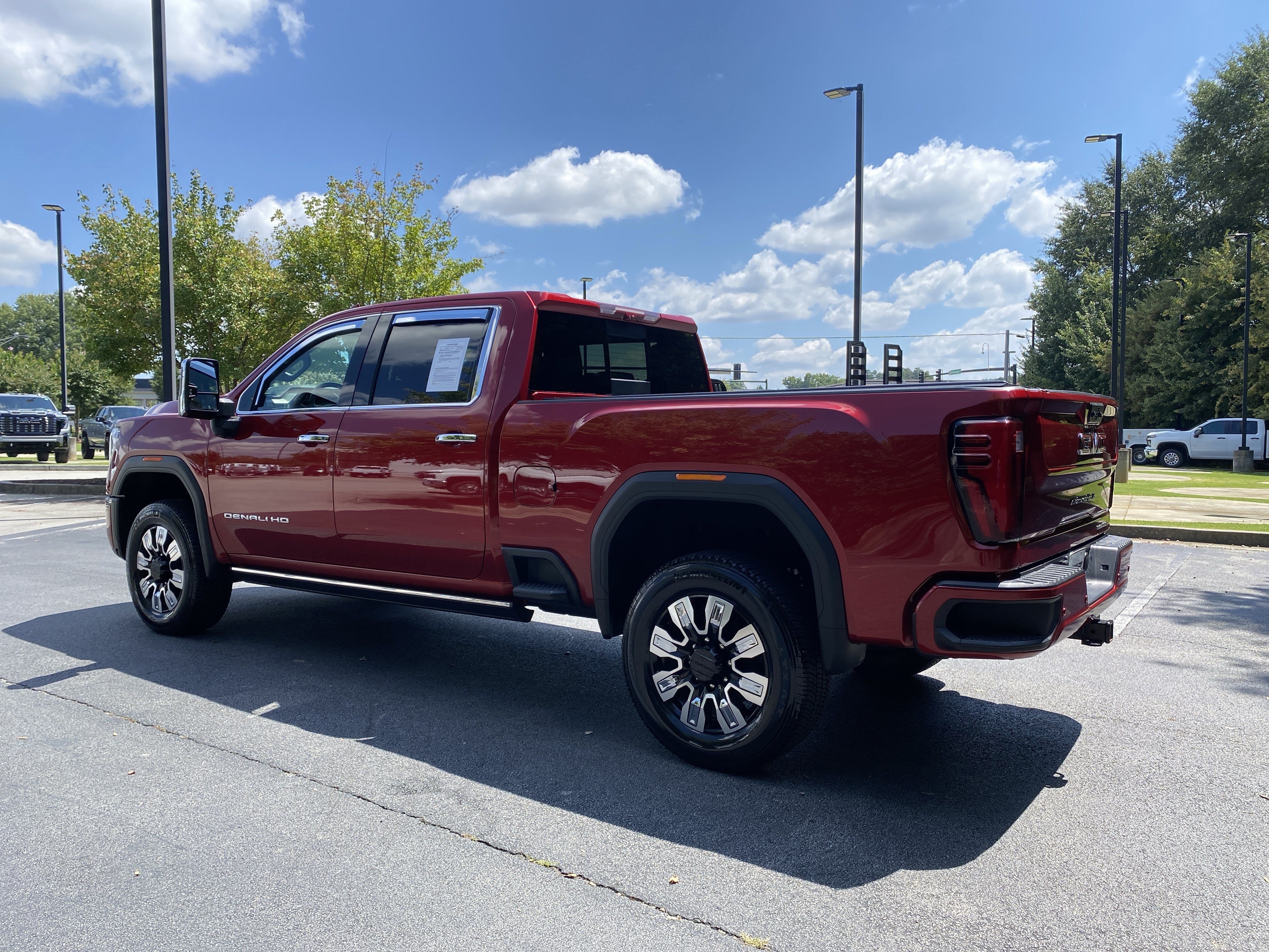 Used 2024 GMC Sierra 2500 Denali w/ Denali Reserve Package AWD/4WD image 7