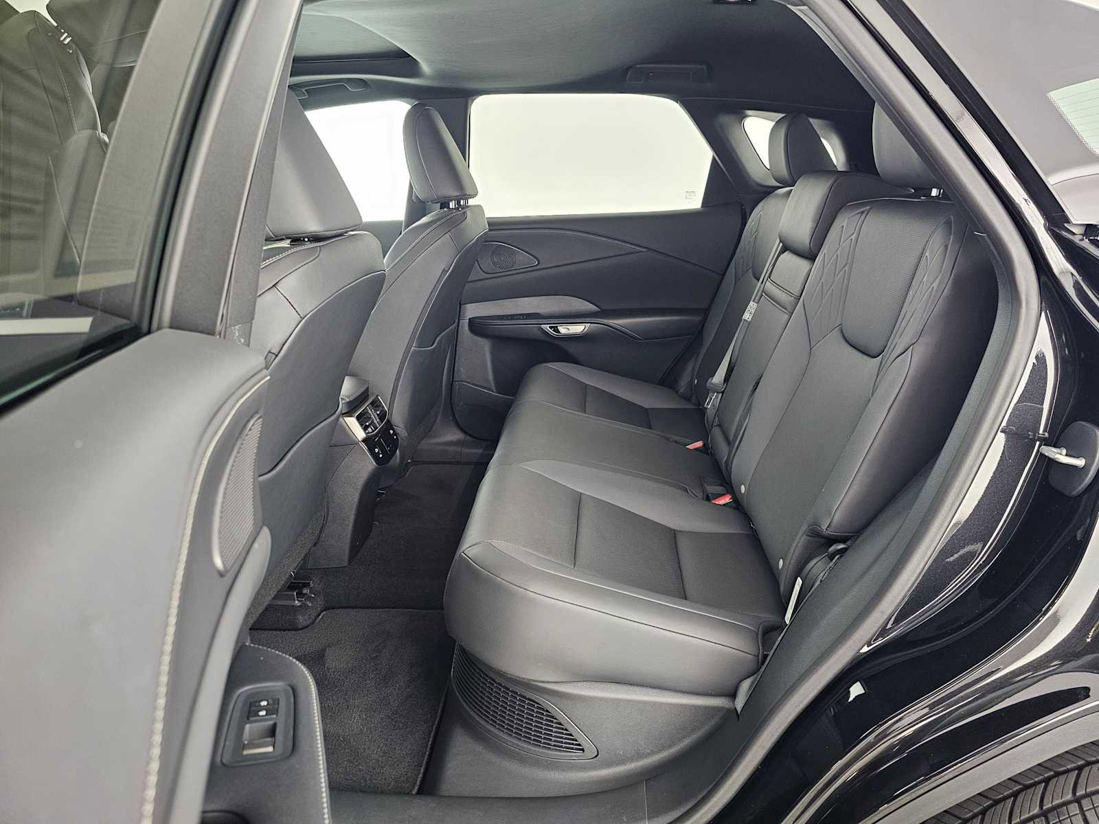 Certified 2025 Lexus RX 350h w/ Convenience Package image 15