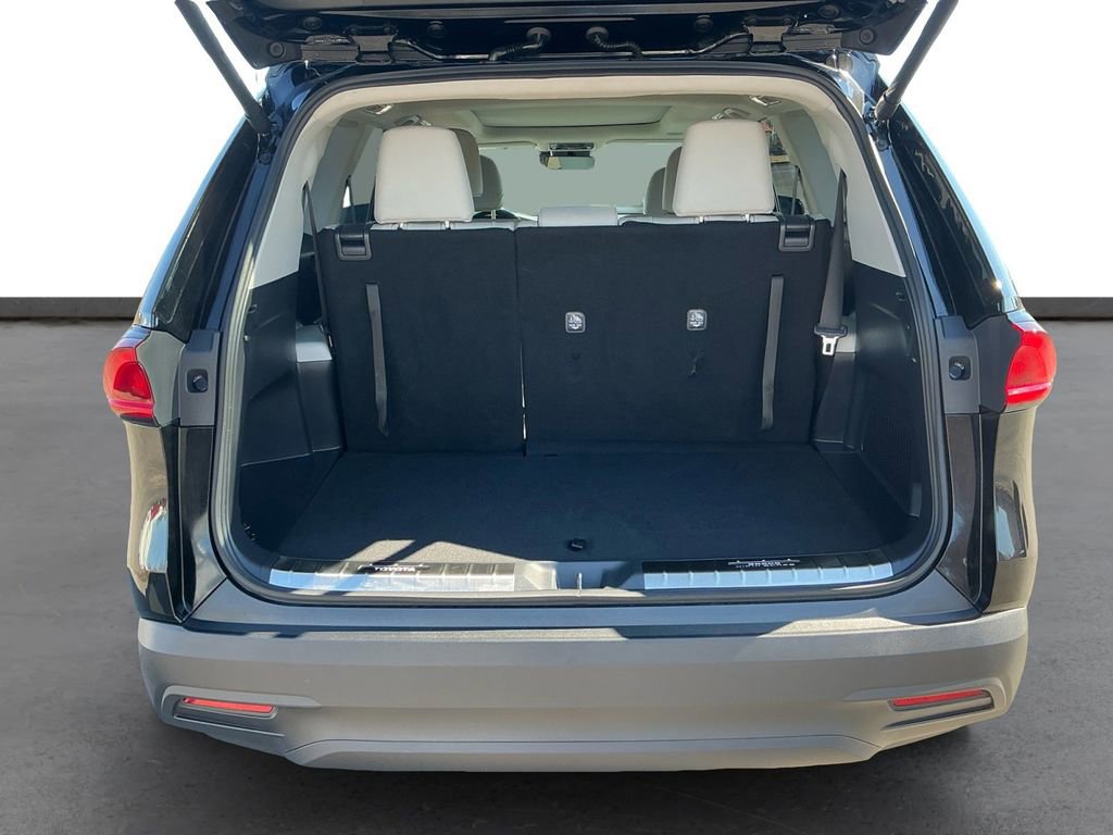 Used 2025 Toyota Grand Highlander AWD image 24
