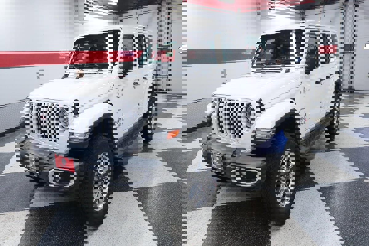 Used 2021 Jeep Wrangler Unlimited Sahara image 5