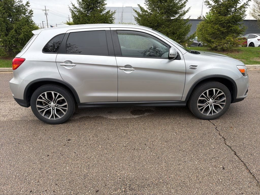 Used 2018 Mitsubishi Outlander Sport SE AWD/4WD image 6
