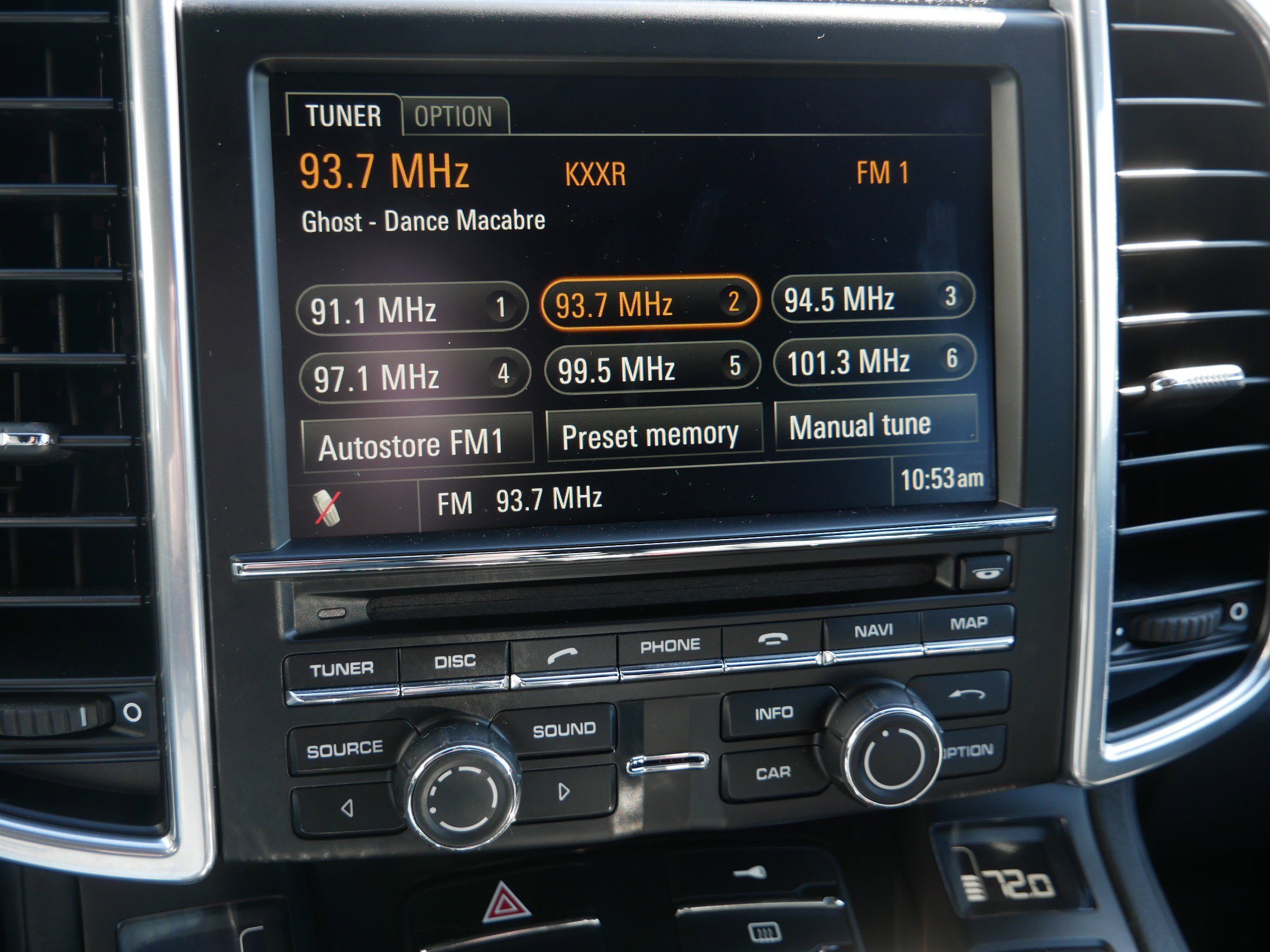 Used 2011 Porsche Cayenne S image 13