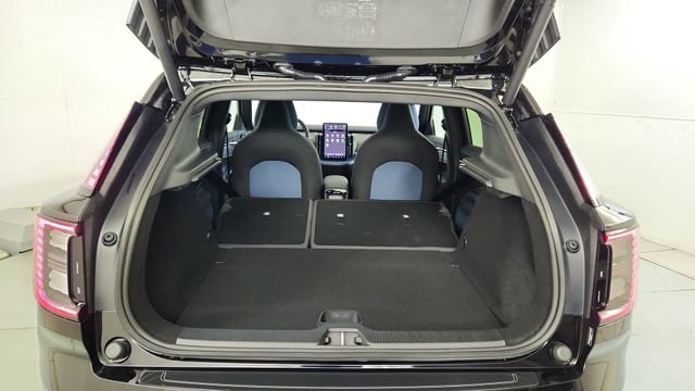 New 2026 Volvo EX30 Plus w/ Protection Package Premier AWD/4WD image 38