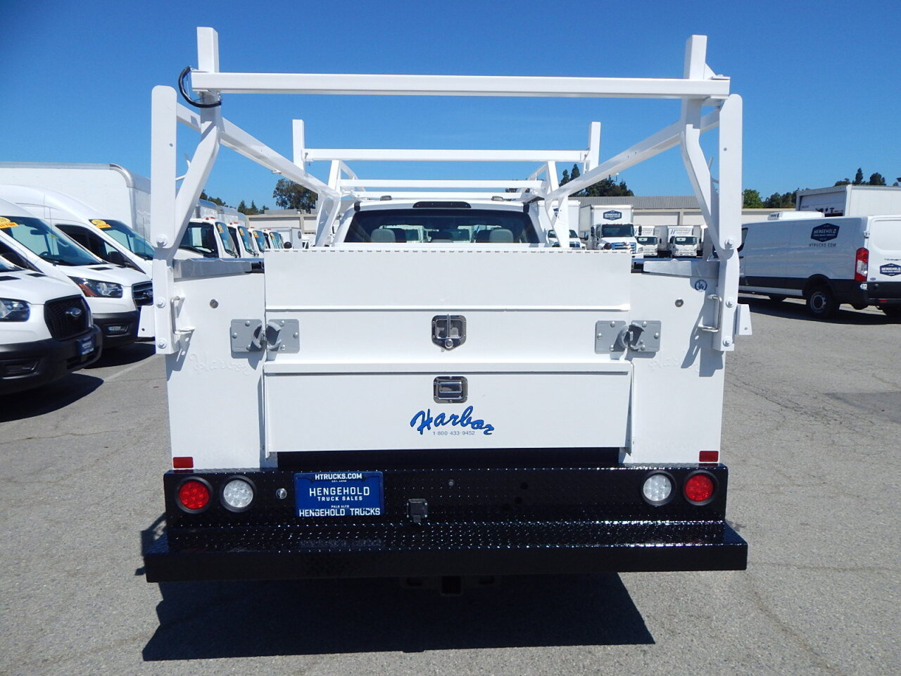 Used 2021 Ford F350 XL w/ Power Equipment Group RWD image 7