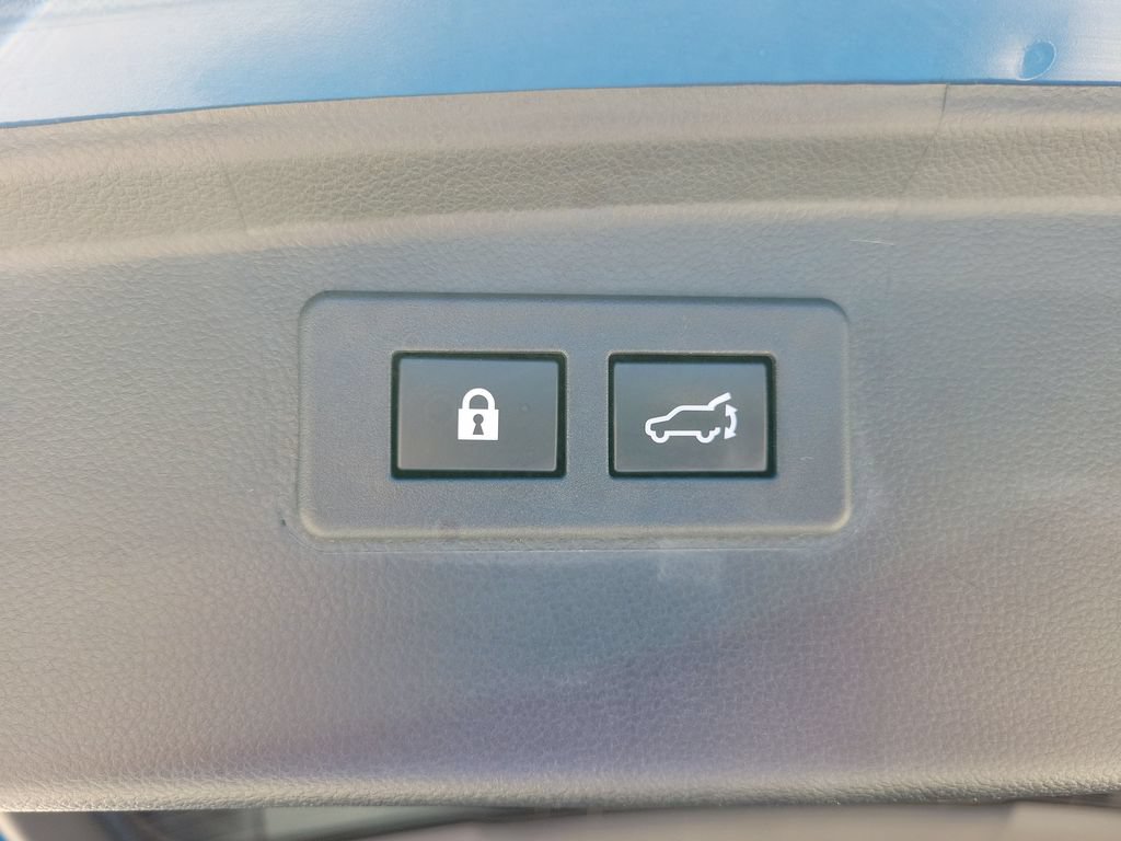 Used 2022 Subaru Outback Wilderness AWD/4WD image 11