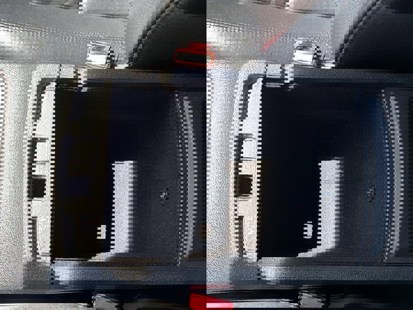 Used 2018 Jeep Grand Cherokee Limited image 28