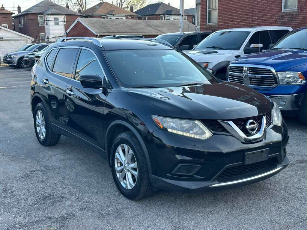 Used 2016 Nissan Rogue SV w/ SV Premium Package image 3
