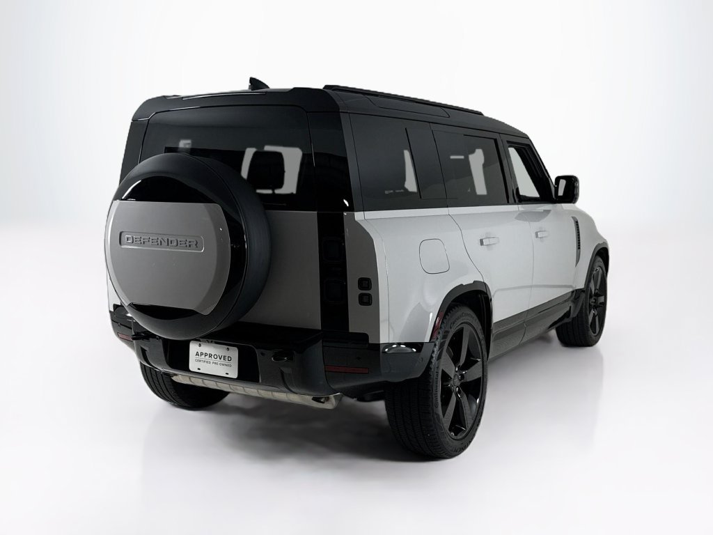Used 2026 Land Rover Defender 110 X-Dynamic SE AWD/4WD image 5