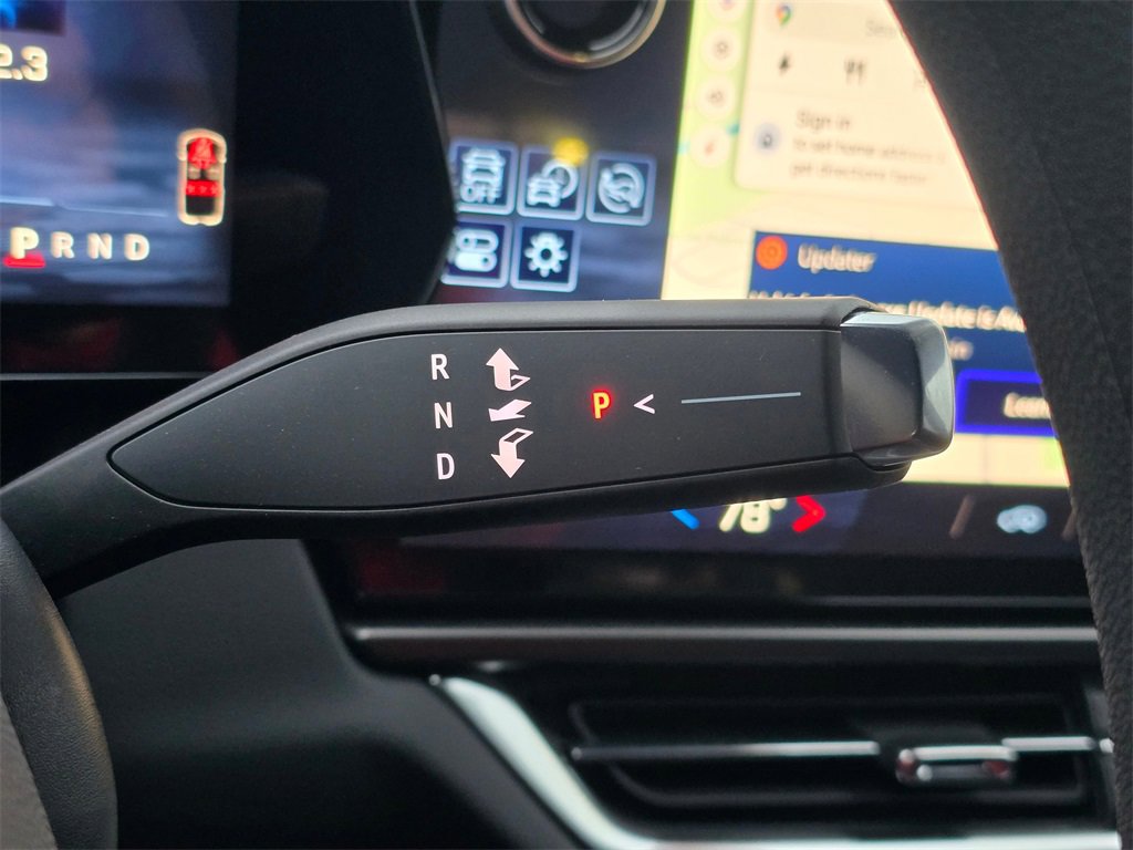 Used 2025 Chevrolet Equinox EV LT w/ Convenience Package image 32