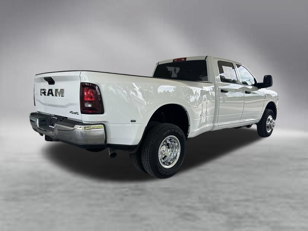 Used 2026 RAM 3500 Tradesman w/ Chrome Appearance Group A AWD/4WD image 3