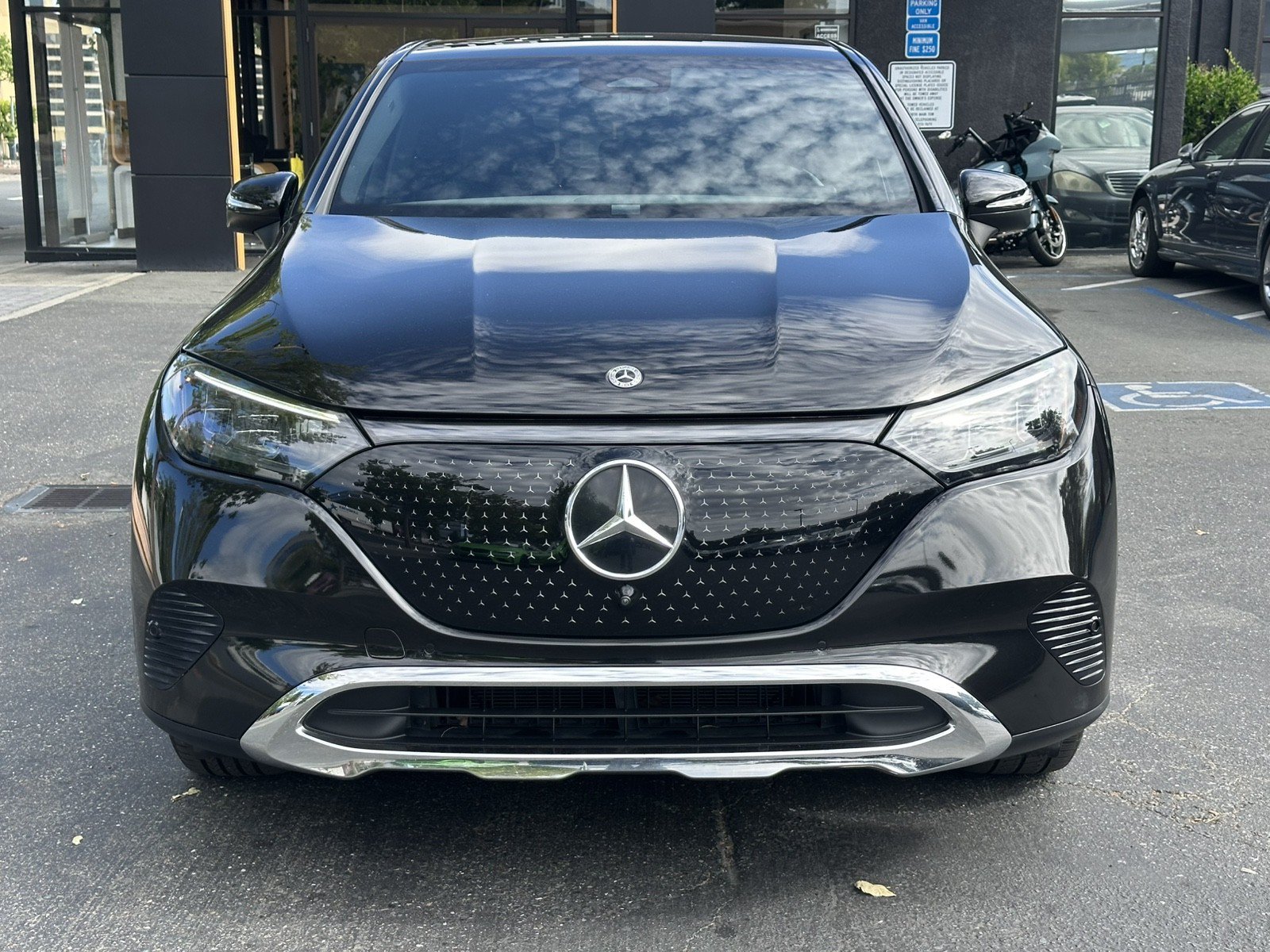 Used 2023 Mercedes-Benz EQE 350+ 4MATIC SUV image 5