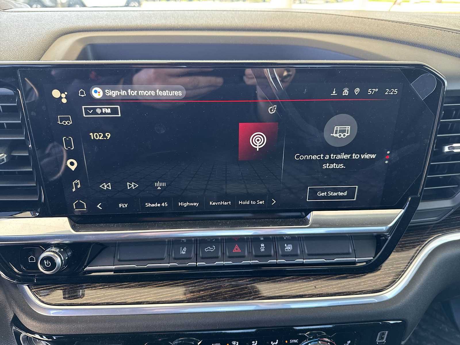 New 2025 GMC Sierra 2500 SLE w/ SLE Convenience Package AWD/4WD image 4