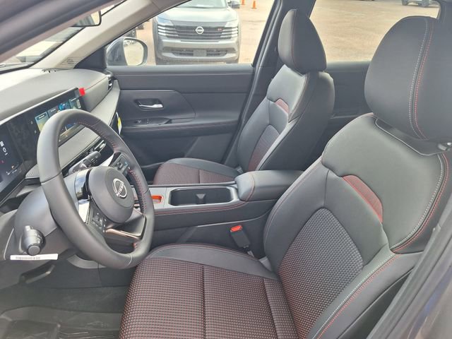 New 2026 Nissan Kicks SR FWD image 12