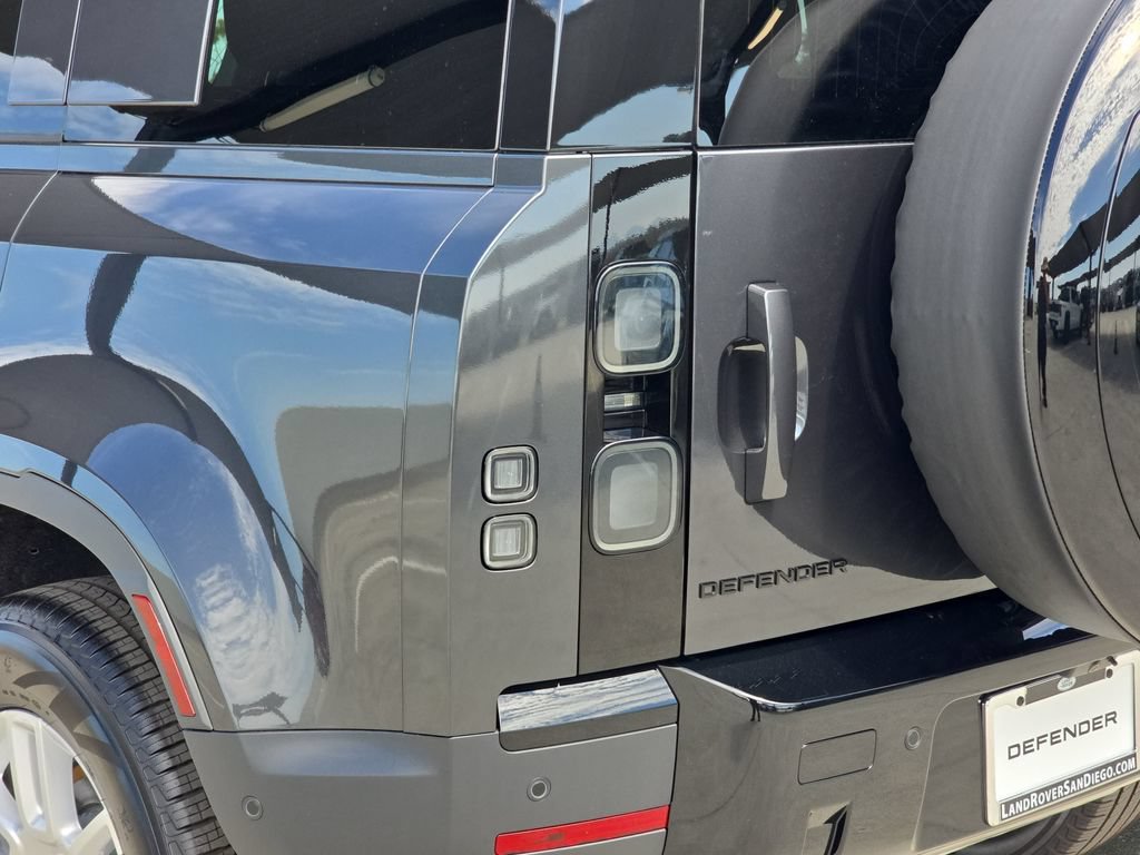 New 2026 Land Rover Defender 110 S AWD/4WD image 36