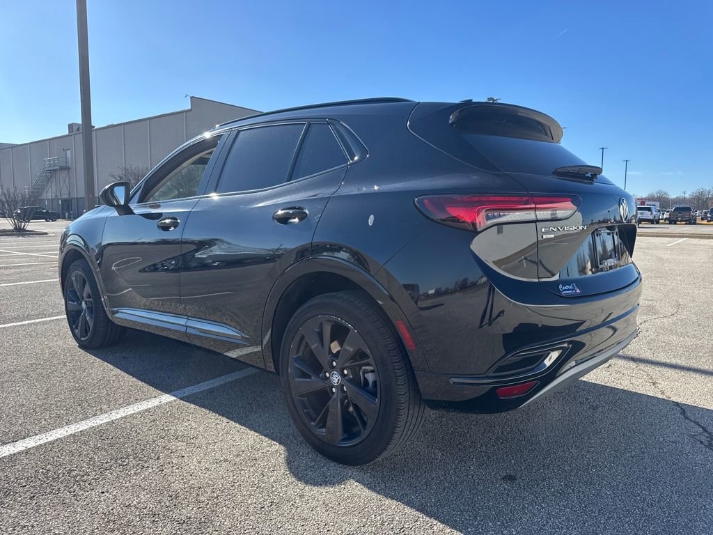 Used 2023 Buick Envision Essence w/ Sport Touring Package image 4