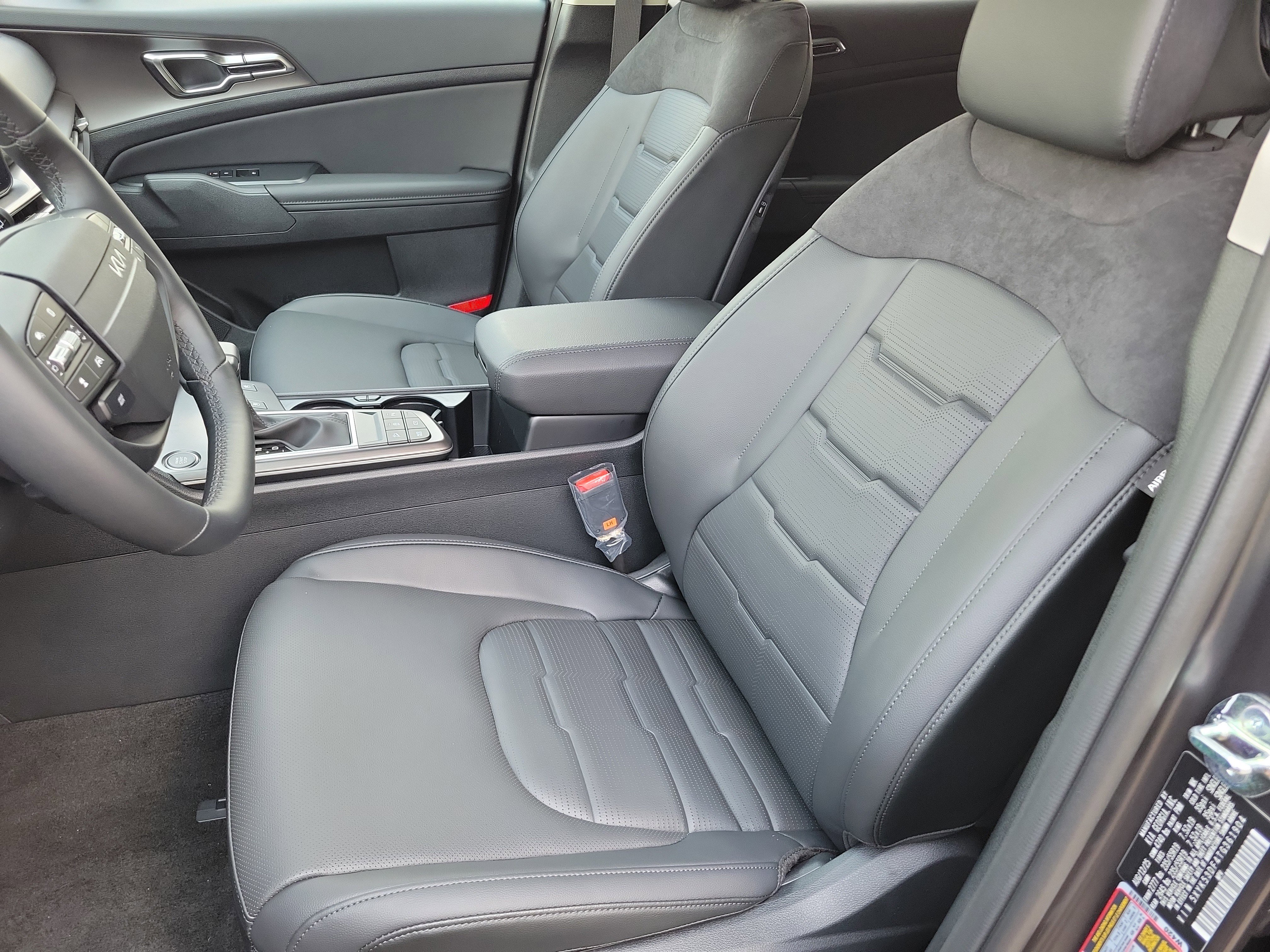 New 2026 Kia Sportage SX image 4