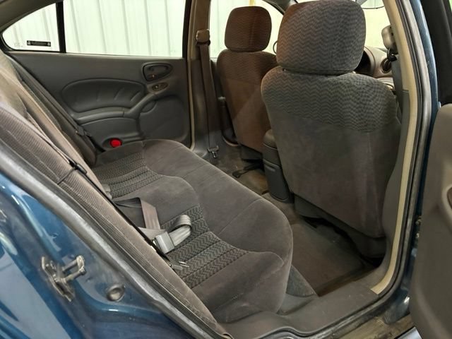 Used 2002 Pontiac Grand Am SE w/ Solid Value Appearance Pkg FWD image 10