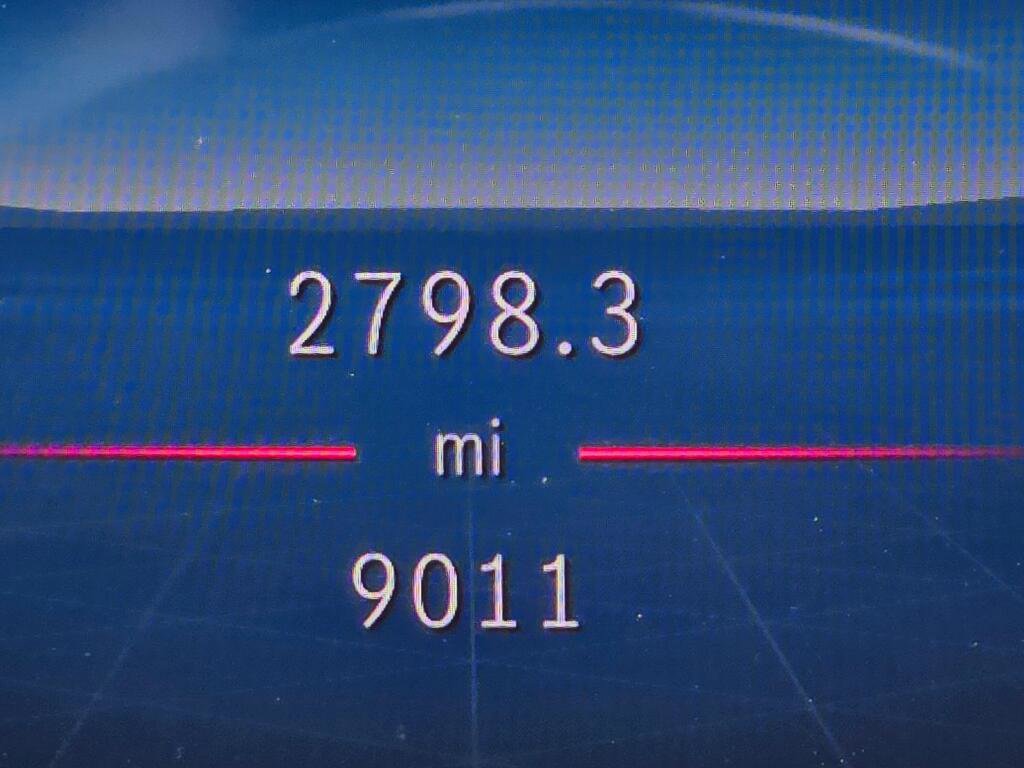 Used 2025 Mercedes-Benz GLC 350e 4MATIC image 41