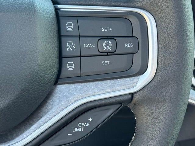 New 2026 Jeep Grand Wagoneer L Limited AWD/4WD image 19
