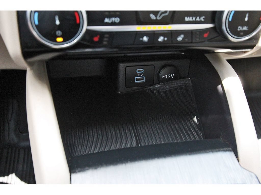 Used 2022 Ford Escape SEL FWD image 27