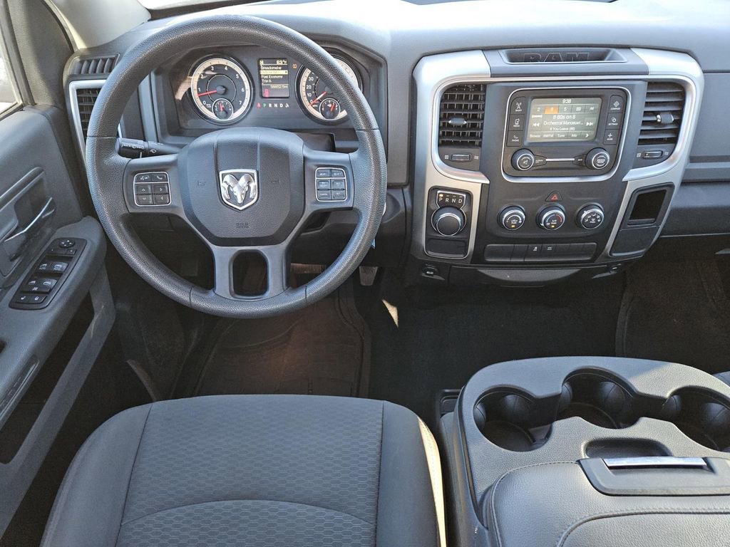 Used 2020 RAM 1500 Classic SLT image 26