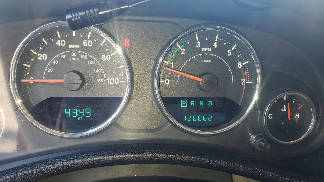 Used 2012 Jeep Wrangler Unlimited Sport image 12