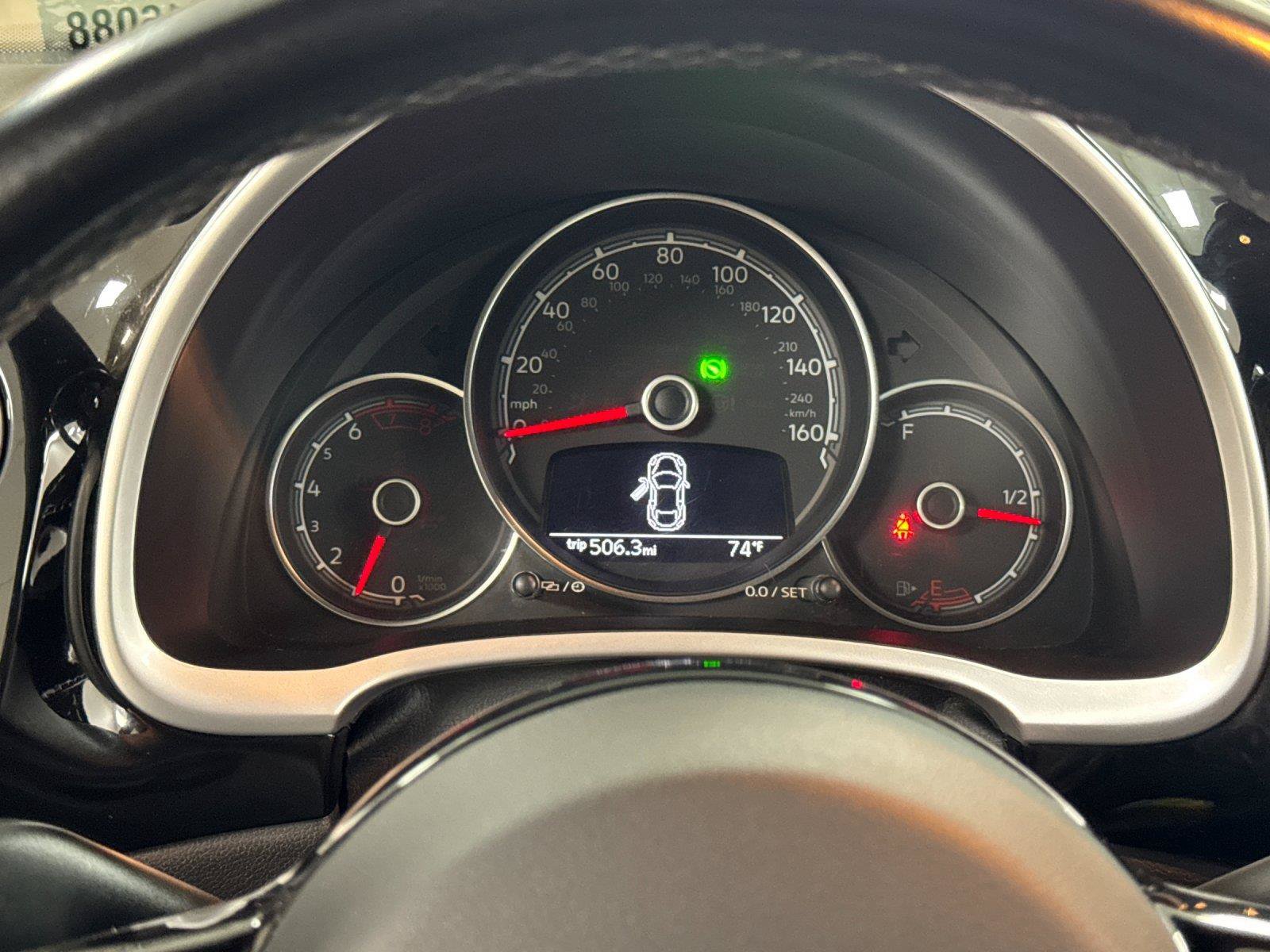 Used 2018 Volkswagen Beetle 2.0T FWD image 22