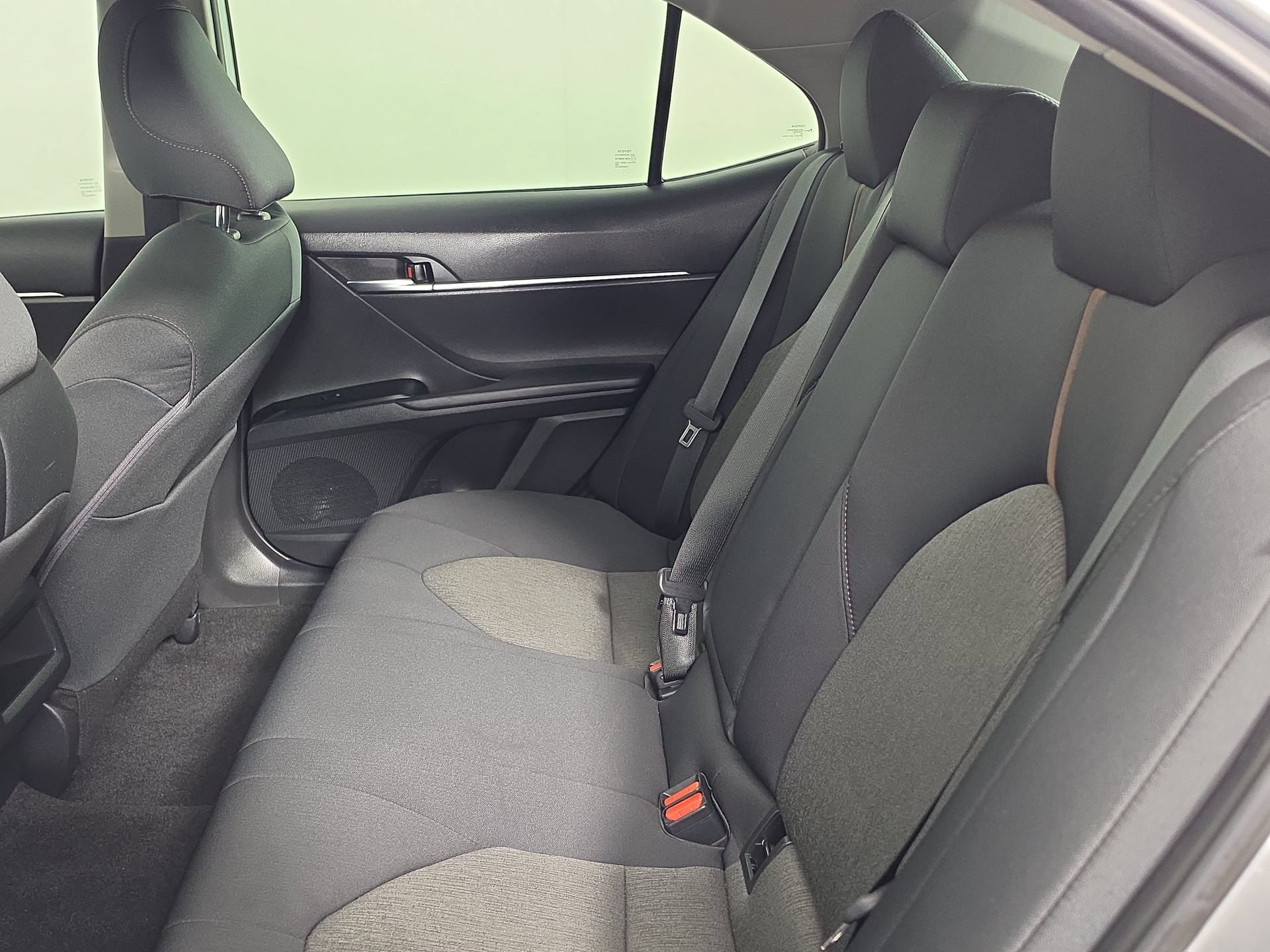 Used 2020 Toyota Camry LE FWD image 35